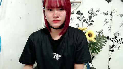 Snapshot of queen_elicktra chatting on 01/06/25, 06:20 JOY online show from 01/06/25, 06:20