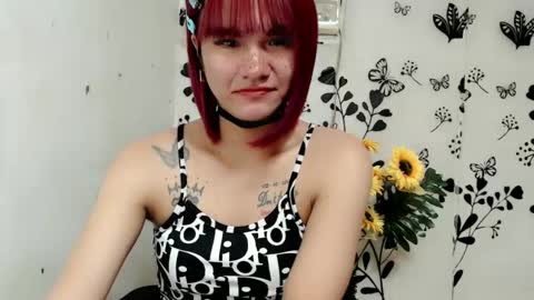Snapshot of queen_elicktra chatting on 02/01/25, 10:23 JOY online show from 02/01/25, 10:23