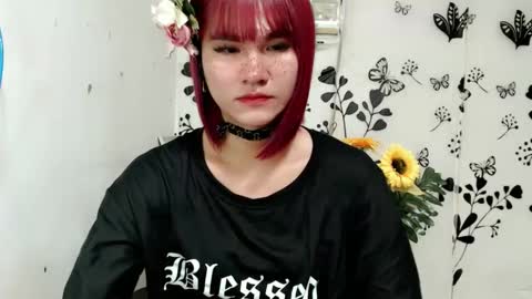 Snapshot of queen_elicktra chatting on 02/05/25, 02:29 JOY online show from 02/05/25, 02:29