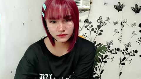 Snapshot of queen_elicktra chatting on 02/14/25, 01:56 JOY online show from 02/14/25, 01:56