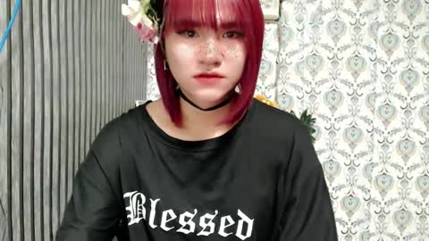 Snapshot of queen_elicktra chatting on 03/05/25, 04:34 JOY online show from 03/05/25, 04:34