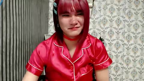 Snapshot of queen_elicktra chatting on 03/07/25, 06:33 JOY online show from 03/07/25, 06:33