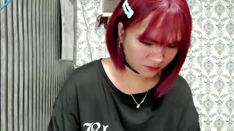 Snapshot of queen_elicktra chatting on 10/01/25, 03:51 JOY online show from 10/01/25, 03:51