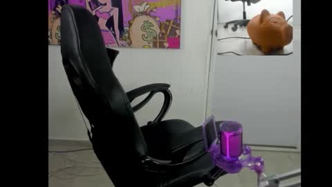 queen_findom1 online show from 02/03/26, 06:22