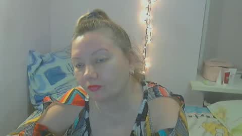 Snapshot of queen_jane8 chatting on 12/07/24, 03:08 queen_jane8 online show from 12/07/24, 03:08
