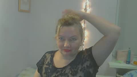 Snapshot of queen_jane8 chatting on 12/17/24, 07:48 queen_jane8 online show from 12/17/24, 07:48