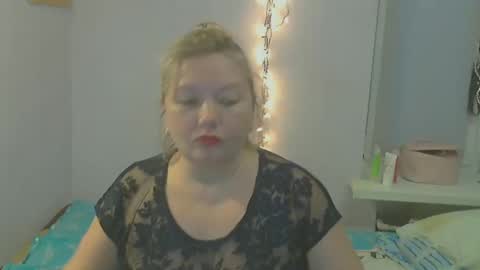 Snapshot of queen_jane8 chatting on 02/27/25, 03:15 queen_jane8 online show from 02/27/25, 03:15