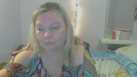 Snapshot of queen_jane8 chatting on 03/03/25, 04:24 queen_jane8 online show from 03/03/25, 04:24