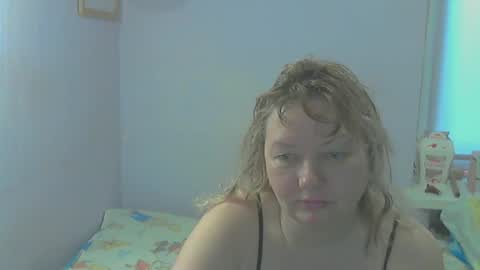 Snapshot of queen_jane8 chatting on 04/02/26, 07:39 queen_jane8 online show from 04/02/26, 07:39