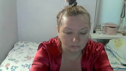 Snapshot of queen_jane8 chatting on 05/27/26, 11:07 queen_jane8 online show from 05/27/26, 11:07