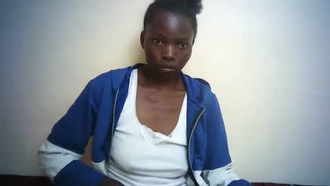 queen_joan online show from 02/06/25, 11:43