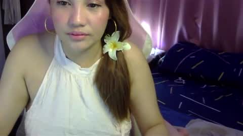 Snapshot of queen_kur chatting on 01/18/25, 06:43 QueenHennessy online show from 01/18/25, 06:43