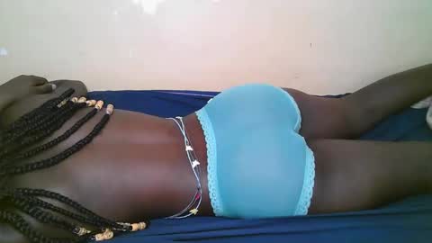 queen_latasha online show from 12/03/25, 04:09