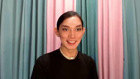 Queen Lucifer online show from 11/23/25, 11:32