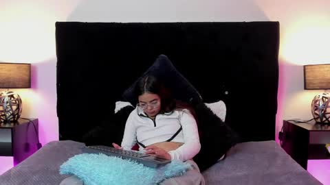queen_misy online show from 05/17/26, 09:11