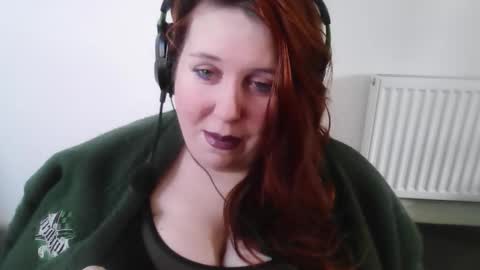 Snapshot of queen_o_swords chatting on 02/22/26, 10:36 queen_o_swords online show from 02/22/26, 10:36