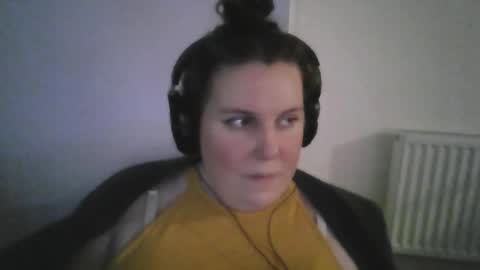 Snapshot of queen_o_swords chatting on 02/27/26, 05:57 queen_o_swords online show from 02/27/26, 05:57