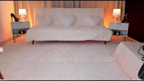 queen_of_deepthroat online show from 12/08/24, 04:57