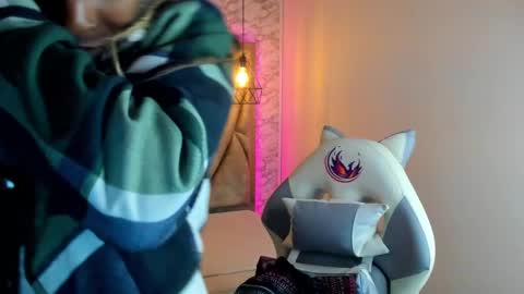   online show from 01/15/25, 11:53