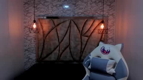   online show from 02/12/25, 12:01