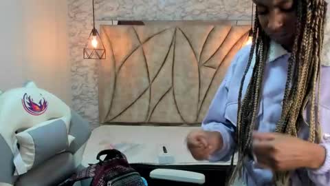   online show from 02/16/25, 12:54