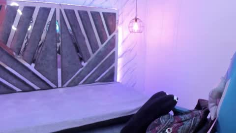   online show from 09/10/25, 11:21