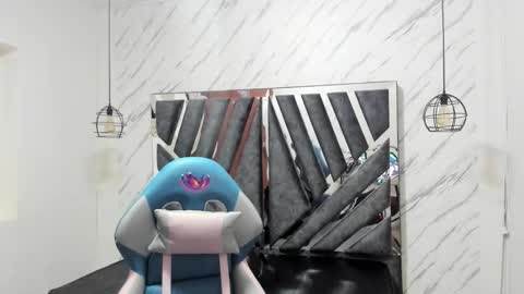   online show from 10/09/25, 11:19