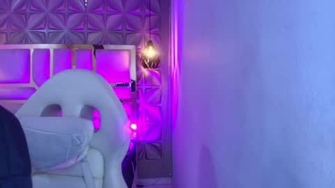  online show from 04/30/26, 12:00