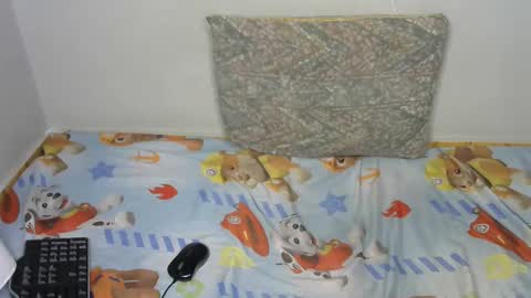 queen_polite online show from 11/24/25, 07:41