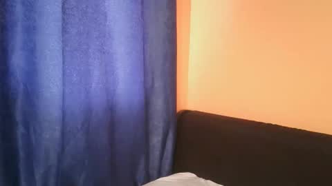 queen_sashavixen online show from 11/17/25, 06:52