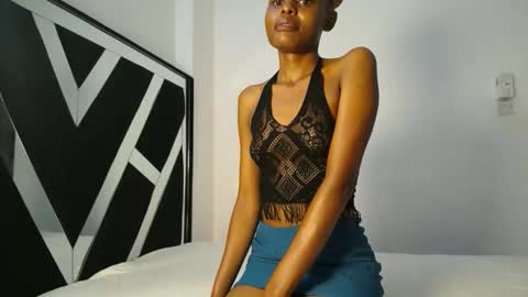 queen_sashavixen online show from 04/22/26, 05:10