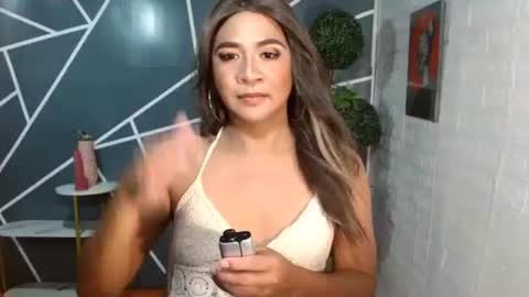 queen_tracy online show from 06/10/26, 01:39
