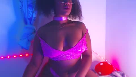 Snapshot of queenalya_ chatting on 10/05/25, 12:31 Ahlya online show from 10/05/25, 12:31
