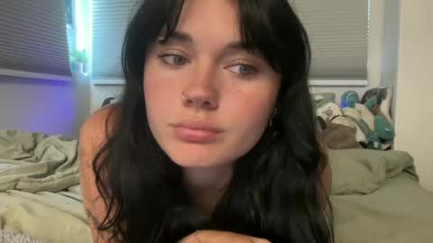Snapshot of queencassidyy chatting on 06/23/26, 07:45 Cassidy online show from 06/23/26, 07:45
