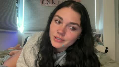 Snapshot of queencassidyy chatting on 07/01/26, 12:12 Cassidy online show from 07/01/26, 12:12