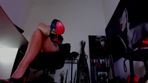 Misscatsnow online show from 02/25/26, 08:02