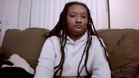 Snapshot of queenchief3x8 chatting on 02/18/26, 08:54 Queen Chief online show from 02/18/26, 08:54