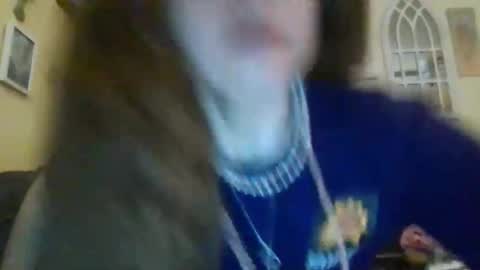 Snapshot of queencrimsonlvx chatting on 05/07/26, 12:54 queencrimsonlvx online show from 05/07/26, 12:54