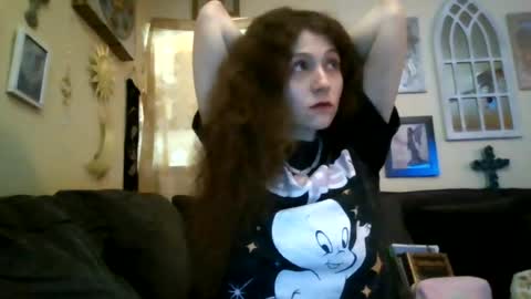 Snapshot of queencrimsonlvx chatting on 07/12/26, 06:48 queencrimsonlvx online show from 07/12/26, 06:48