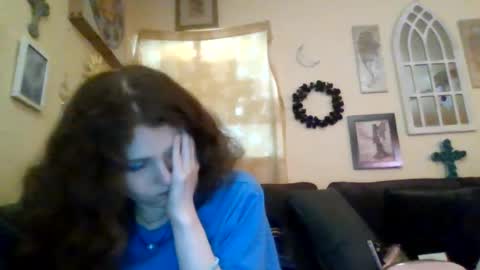 Snapshot of queencrimsonlvx chatting on 07/24/26, 06:33 queencrimsonlvx online show from 07/24/26, 06:33