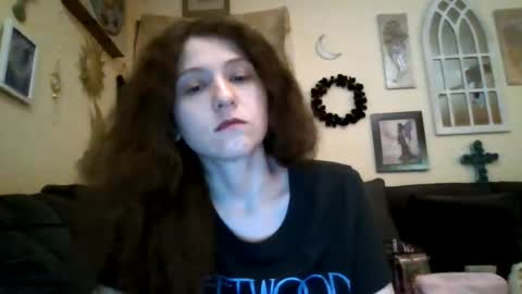 Snapshot of queencrimsonlvx chatting on 07/31/26, 10:36 queencrimsonlvx online show from 07/31/26, 10:36