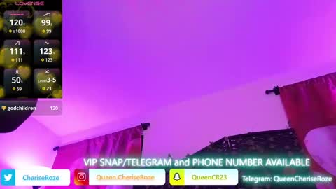 Snapshot of queencroze chatting on 03/08/25, 05:49 Queen Cherise Roze online show from 03/08/25, 05:49