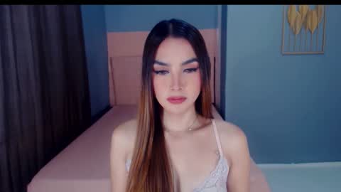 queenemeraldts online show from 10/04/25, 03:04