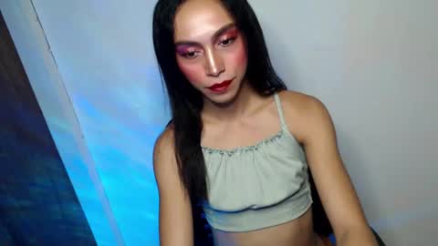 Snapshot of queenfoxylady chatting on 02/14/25, 09:53 just call me QUEEN and ill be there online show from 02/14/25, 09:53