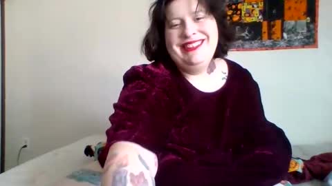 QueenJezabel online show from 02/11/25, 06:11