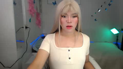 Snapshot of queenkelesey chatting on 09/30/25, 03:39 kelesey online show from 09/30/25, 03:39