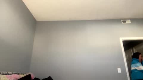 Queenkimi777 online show from 12/22/25, 02:36