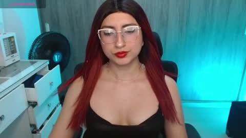 Snapshot of queenlilith_paradise chatting on 07/20/26, 10:34 Queenlilith online show from 07/20/26, 10:34