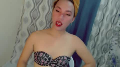 Snapshot of queenlust18 chatting on 06/29/26, 03:24 queenlust18 online show from 06/29/26, 03:24