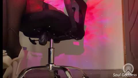 Snapshot of queenmaheliya chatting on 12/14/25, 08:57 queenmaheliya online show from 12/14/25, 08:57